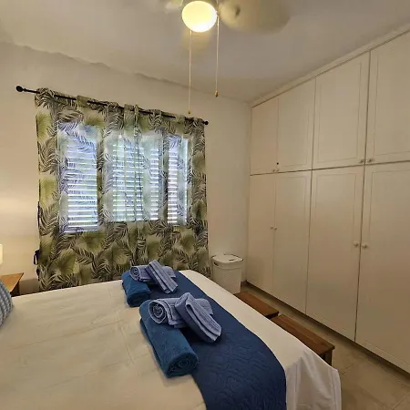 Limnaria Crystal Blue Apartman